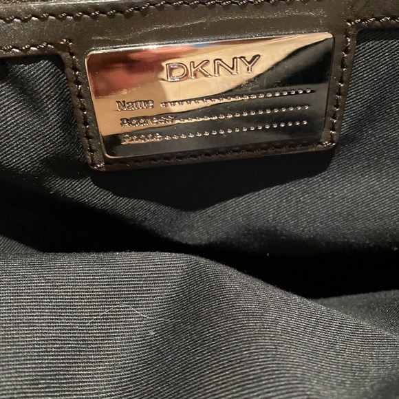 Donna Karan Tote - Picture 4 of 8